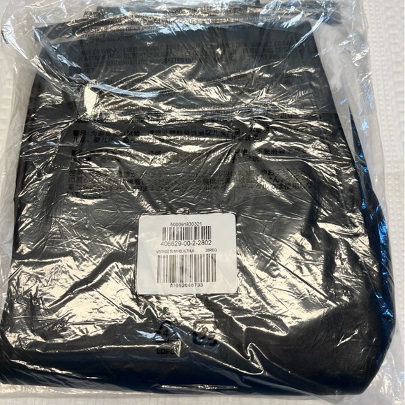 NWT! Gap Vintage Slim High Rise - 28R - Picture 5 of 7